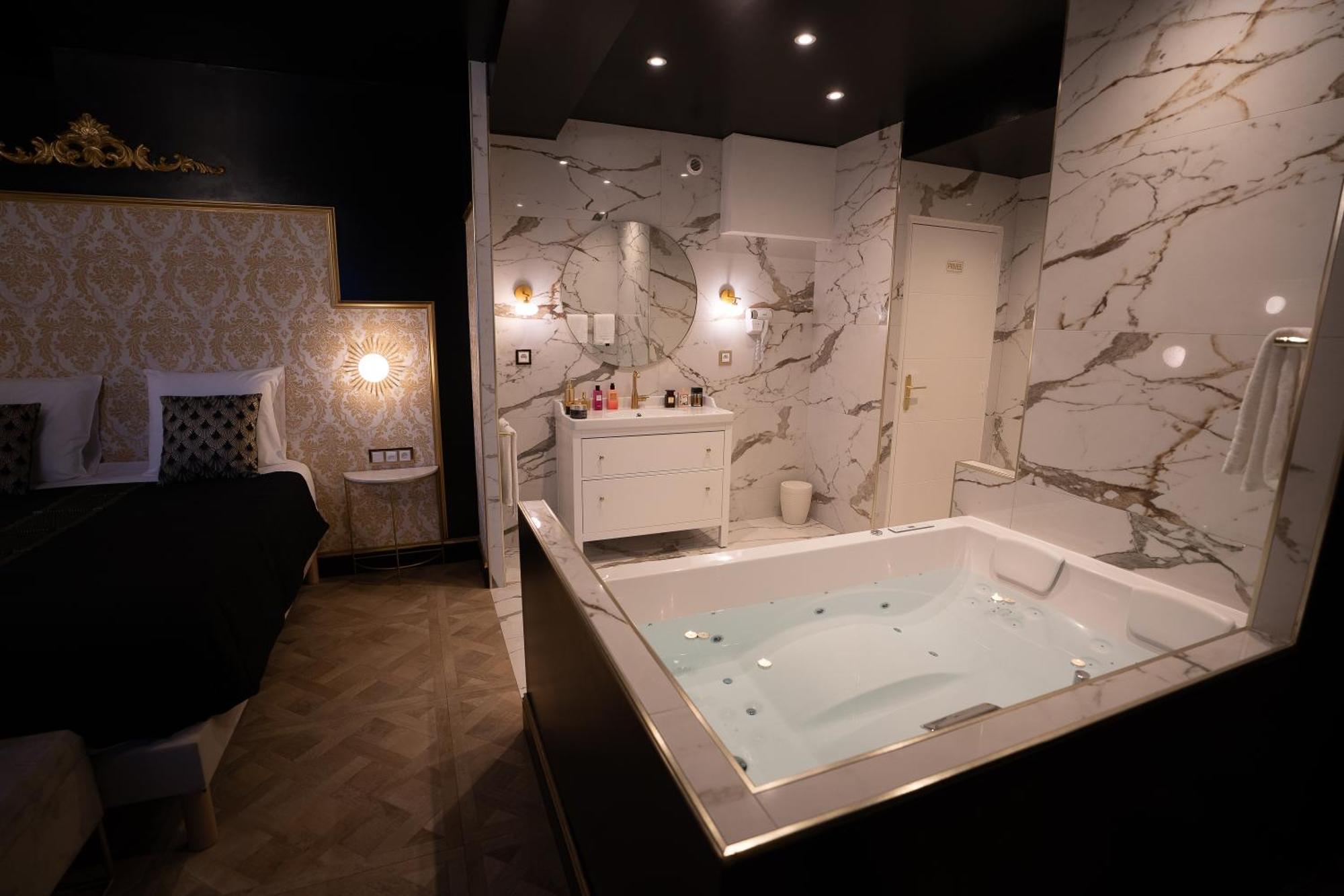 Appartement D'Exception Avec Jacuzzi Villefranche-sur-Saône Exterior foto